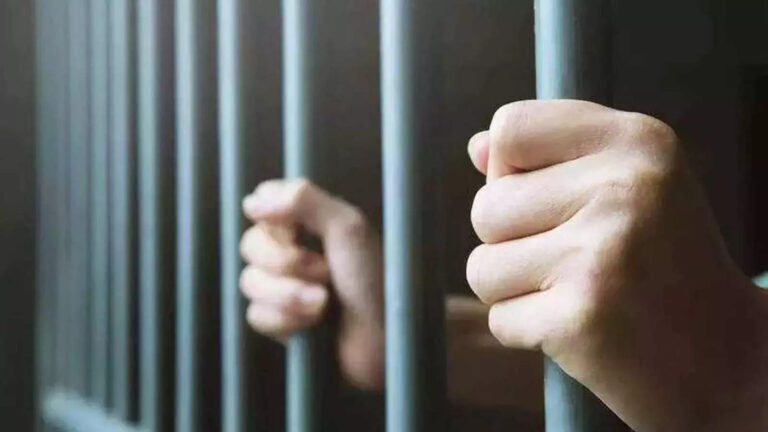 बलिया में 7 साल की बच्ची से उसी की उम्र के लड़कों ने किया रेप, पुलिस हिरासत में लिए गए आरोपी – ballia 7 year old girl was raped by two children of her age
