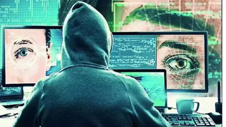 Delhi Cyber Cases In Delhi,Delhi Crime: ‘नया सिम इश्यू हुआ है… भेजे जा रहे हैं अश्लील मेसेज’, लालच और डर दिखाकर लोगों से पैसे लूट रहे साइबर ठग – cyber thugs looting people in the name of greed and fear sending messages full report