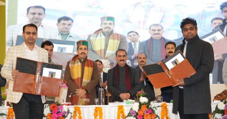 हिमाचल प्रदेशः अब घर बैठे मिलेंगी ये 7 सेवाएं, सुक्खू सरकार ने लॉन्च किया नागरिक सेवा पोर्टल, ऐसे उठाएं लाभ
