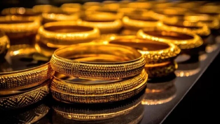 Gold Rate Today: आज 4 फरवरी 2025 को क्या है सोने-चांदी के ताजा भाव? खरीदने से पहल जान लें कीमत | Gold Rate Today silver Rate 04 February 2025 aaj sone chandi ka bhav kya hai Delhi Mumbai Jaipur Bangalore in Hindi