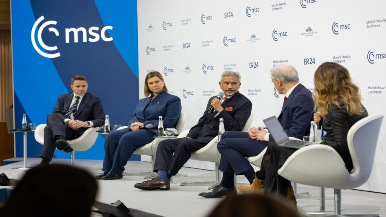 Jaishankar On Democracy: जर्मनी में जयशंकर ने लोकतांत्रिक शक्ति की दिखाई झलक, कहा- हमें लोकतंत्र पर भरोसा | Jaishankar on democracy showed a glimpse of India democratic power in the security conference held in Germany