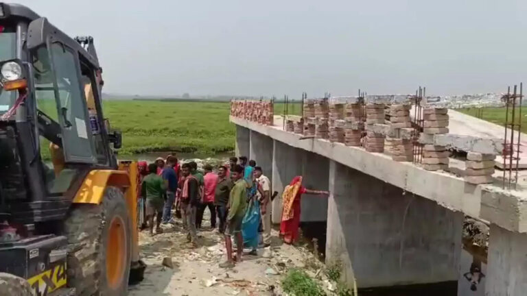 Purnea News Today,बिहार में जमीन के रेट हाई करने के लिए माफिया ने बना डाला खुद का पुल, अब टूटी सरकार की चुप्पी – land mafia made its own bridge in purnea to hike the price of nearby land in area know reality