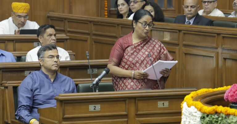 Delhi Budget 2025: रेखा सरकार के बजट के बाद दिल्ली में अब क्या मिलेगा फ्री, किसके लिए चुकाने होंगे पैसे?