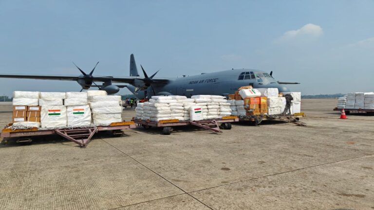 Myanmar earthquake: म्यांमार में भूकंप में मरने वालों का आंकड़ा 1000 के पार, भारत समेत इन देशों ने भेजी मदद | Myanmar Earthquake: Devastating earthquake in Myanmar caused devastation, these countries including India sent relief materials