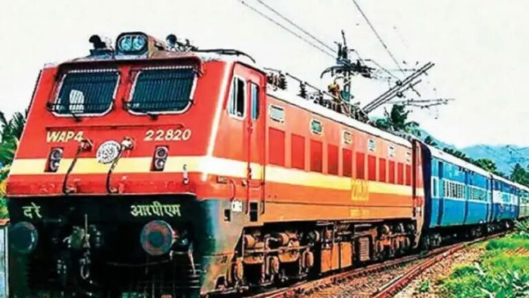 ‘अब रेलवे स्टेशन पर होगी भीड़ कंट्रोल’, Railway ने बनाया मेगाप्लान | Indian Railways plans new crowd control steps at 60 stations across India, Details Hindi