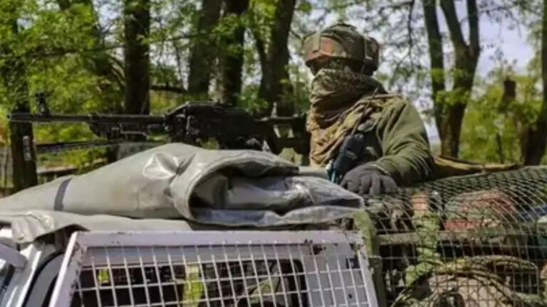 Pakistani Army Ceasefire Violationn,पाकिस्तानी सेना ने फिर तोड़ा सीजफायर, LoC पर लगातार तीसरे दिन फायरिंग, भारतीय सेना का मुंहतोड़ जवाब – firing on loc pakistani army again violated ceasefire indian army reacts