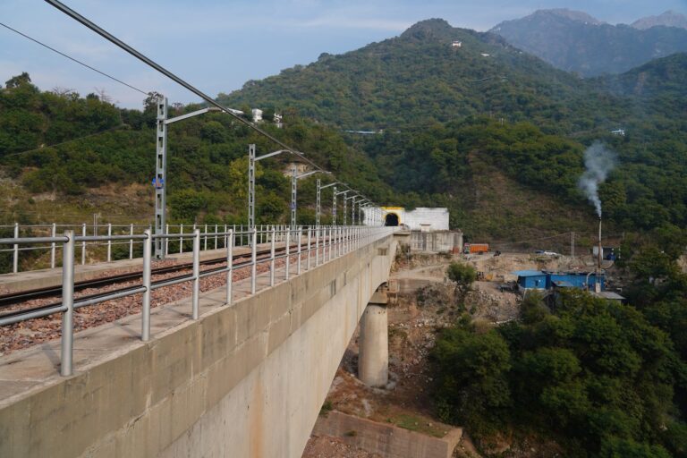 Katra Srinagar Mata Vashno Devi Vande Bharat Indian Railways New Train Rote