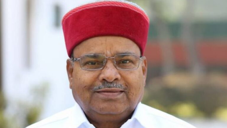 कर्नाटक राज्यपाल ने स्थानीय शिक्षा को बढ़ावा देने के लिए कन्नड़ में इंजीनियरिंग पाठ्य पुस्तकों का किया विमोचन | Karnataka Governor releases engineering books translated into Kannada