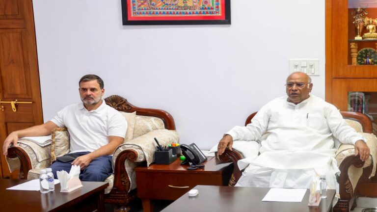 Gujrat News: राहुल गांधी ने बनाया चुनाव जीतने का मास्टर प्लान! “संगठन सृजन अभियान” करेंगे लॉन्च | Gujrat News: Rahul Gandhi made a master plan to win the elections! ‘Organization Creation Campaign’ started from Gujarat