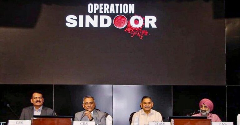 Bharat-Pakistan News LIVE Updates: डिफेंस मिनिस्टर राजनाथ सिंह से पहले जम्मू पहुंचे BSF के DG, बड़े प्लान की तैयारी तो नहीं? | bharat pakistan news live updates operation sindoor defence minister rajnath singh jammu tour army action boycott turkey