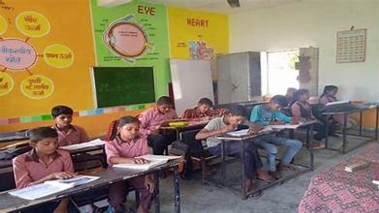 Bihar News: सरकारी स्कूलों में बच्चों को सिखाए जाएंगे रोड सेफ्टी के टिप्स, सभी स्कूलों में होंगे चेतना सत्र | बिहार में स्कूल के बच्चों के लिए यातायात सुरक्षा जागरूकता कार्यक्रम