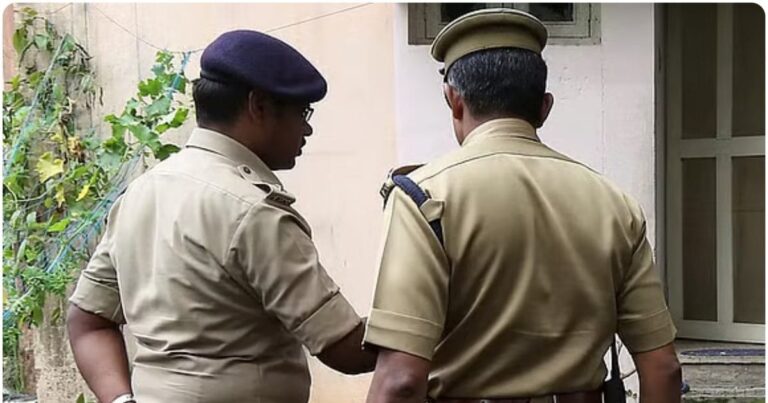 Kerala Crime News: मैंने अपनी पत्नी की हत्या कर दी… शख्स ने फेसबुक लाइव पर कबूल किया जुर्म, फिर पुलिस के सामने कर दिया सरेंडर