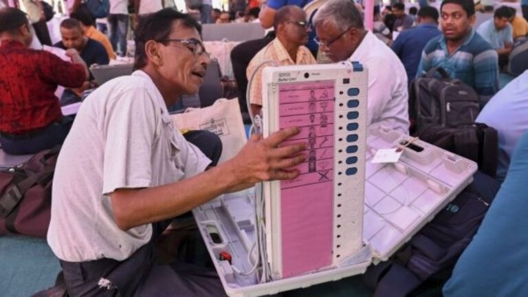 पोस्टल वोट की होगी पहले गिनती: EVM से पहले आएगा ‘बैलेट’ का फैसला, ECI ने बहाल किया पुराना नियम | eci restores norm of declaring postal ballot results before EVM count is completed hindi news