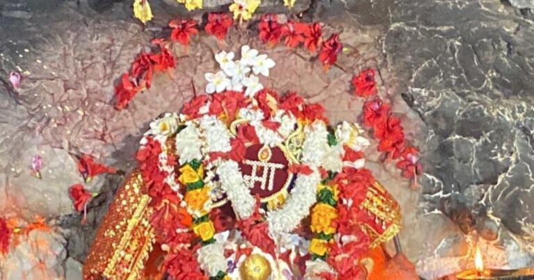 यहां रोते-रोते आते हैं और हंसते-हंसते जाते हैं, मुंगेर का चंडिका स्थान जहां सदियों से जल रही है ‘आस्था की ज्योति’!