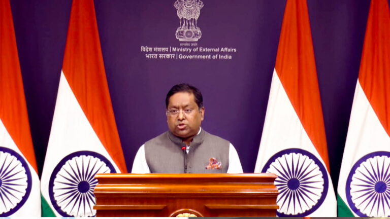 H1-B Visa के नए नियम पर हुआ चिंतित, MEA ने बताया ट्रंप के फैसले से क्या मुश्किलें आएंगी | H1-B visa new rules will increase difficulties,’ MEA expressed concern over Trump’s decision