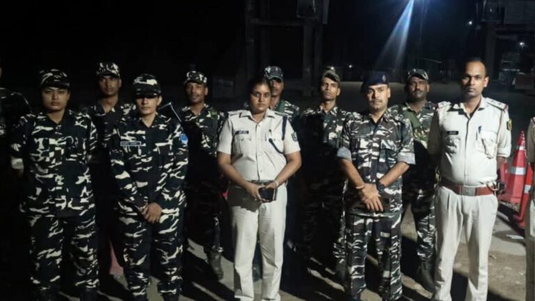 नेपाल जेल ब्रेक का असर भारत पर, सीतामढ़ी बॉर्डर पर पकड़े गए बड़ी संख्या में कैदी, खुली बॉर्डर ने बढ़ाई टेंशन | Nepal jail break effect india Sitamarhi bhitthamore border prisoners caught open border tension