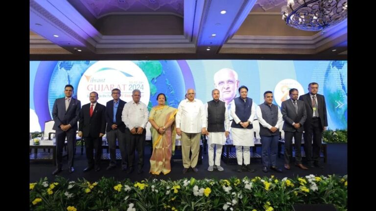 Gujarat News: दिल्ली में वाइब्रेंट गुजरात रीजनल कॉन्फ्रेंस की पूर्व बैठक संपन्न: मुख्यमंत्री भूपेंद्र पटेल ने वैश्विक निवेशकों को गुजरात में निवेश का दिया आमंत्रण | वाइब्रेंट गुजरात क्षेत्रीय सम्मेलन: वैश्विक आर्थिक भूमिका पर प्रकाश डाला गया