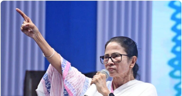 Mamata Banerjee Letter PM Modi: गोरखा कम्युनिटी को लेकर केंद्र सरकार ने लिया ऐसा फैसला, ममता बनर्जी हो गईं नाराज, PM मोदी को लिखा पत्र
