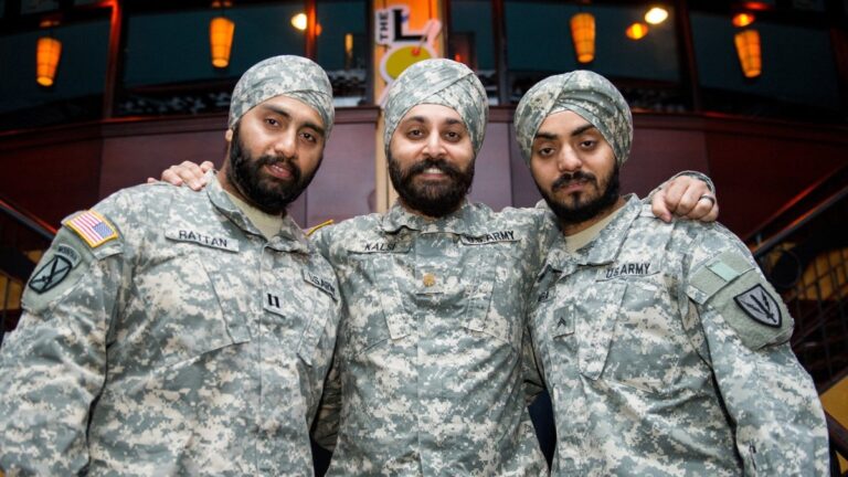 America ने दाढ़ी पर लगाया बैन, सिख-मुस्लिम सैनिकों का क्या होगा? 1917 से कर रहे हैं आर्मी का हिस्सा | america-army-beard-ban-sikh-protest