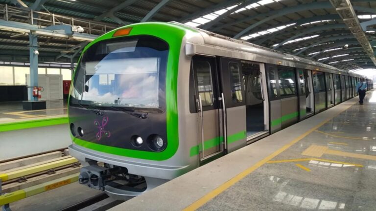 Bengaluru Metro: बेंगलुरु मेट्रो बनी ग्रीन एनर्जी का सोर्स, 2025 तक आधी ऊर्जा सौर बिजली से बनेगी | Bengaluru Metro become source of green energy half of its energy generated from solar power by 2025 hindi