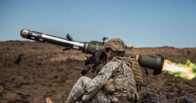 FGM-148 anti-tank missile | US India defence Deal | India Javelin missile deal- दुश्मन टैंकों के लिए आया ‘यमराज’! भारत खरीद रहा FGM-148 जेवलिन मिसाइलें, एक झटके में सब होगा खाक