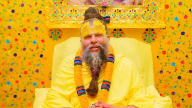 Premanand Maharaj Health: केलि कुंज से आया प्रेमानंद महाराज के स्वास्थ्य पर बड़ा अपडेट, अब कैसी है तबियत? | Premanand Maharaj Latest News: Truth Behind Viral Hospital Video, Health Update of Premanand ji
