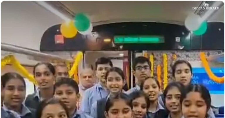 वंदे भारत ट्रेन में RSS गीत पर विवाद, केंद्रीय मंत्री ने बताया बच्चों का निश्छल जश्न, केरल सरकार ने दिए जांच के आदेश
