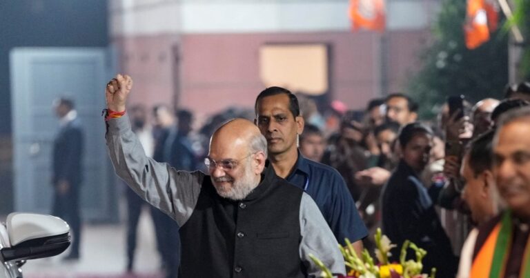 Bihar Govt Formation LIVE News: Amit Shah Meets Lalan Singh, JP Nadda and Sanjay Jha In Delhi | दिल्ली में तैयार हो रहा बिहार की सत्ता का ब्लूप्रिंट, अमित शाह से मिलने पहुंचे ललन सिंह, जेपी नड्डा और संजय झा