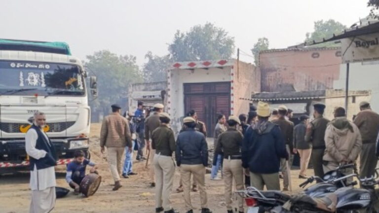 Delhi blast case: J&K पुलिस ने एक और शख्स को किया अरेस्ट, पुलवामा के इलेक्ट्रीशियन को हिरासत में लिया | Delhi blast case: J&K police arrest another person, Pulwama electrician detained