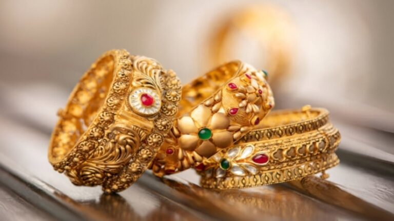 Gold Rate Today: फिर चढ़ने लगे सोने के भाव, वेडिंग सीजन में खरीदना हुआ महंगा! जानें आपके शहर का नया रेट | Gold Rate Today 27 November india delhi chennai mumbai kolkata Sone Ka Bhav Chandi Ka Bhav News