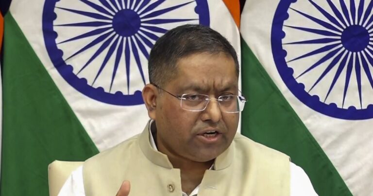 ‘रूसी सेना में भर्ती होने से बचें’ विदेश मंत्रालय की चेतावनी, रूस में फंसे 44 भारतीयों को निकालने की कोशिश जारी