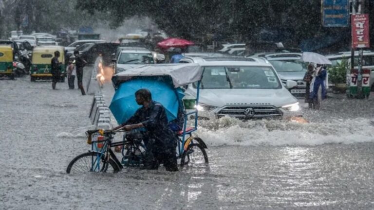 Weather Update: इस राज्य में आंधी-पानी की आशंका, अगले 24 घंटे भारी, Orange Alert जारी | Weather Update: Heavy rain likely in parts of Tamil Nadu, Chennai, IMD issues orange alert, Know Mausam Updates Hindi