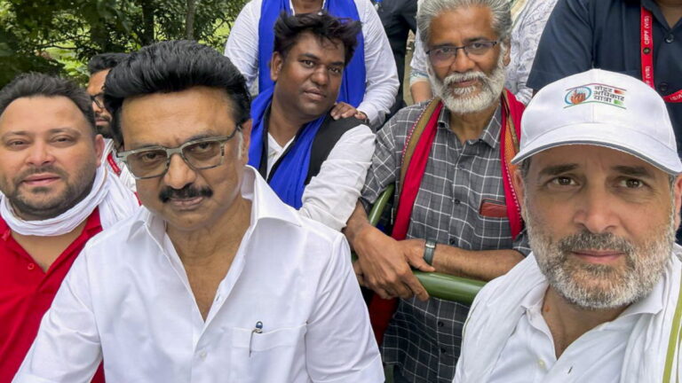 स्टालिन बोले- बिहार चुनाव परिणाम EC के कुकृत्यों और लापरवाहियों पर पर्दा नहीं डाल सकते | Stalin said – Bihar election results cannot cover up the misdeeds and negligence of the EC.