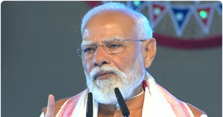 असम को बांग्लादेश का हिस्सा बनाने की साजिश रची गई थी, PM मोदी ने असम में कांग्रेस पर जमकर बोला हमला