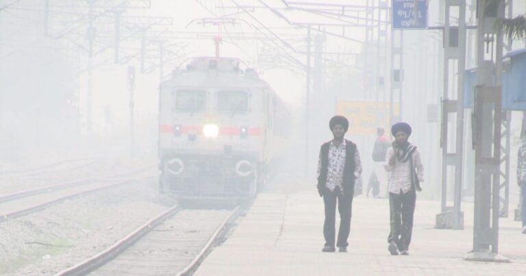 वंदे भारत ट्रेन 1.5 तो हिमाचल एक्सप्रेस 3 घंटे देरी से आई, दिल्ली-हरियाणा के कोहरे और धुंध का हिमाचल तक असर