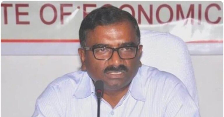 इस पूर्व IAS के दामन पर दाग ही दाग, घोटाले में 12वीं बार सजा हुई, अब भी 15 मामलों में आरोपी