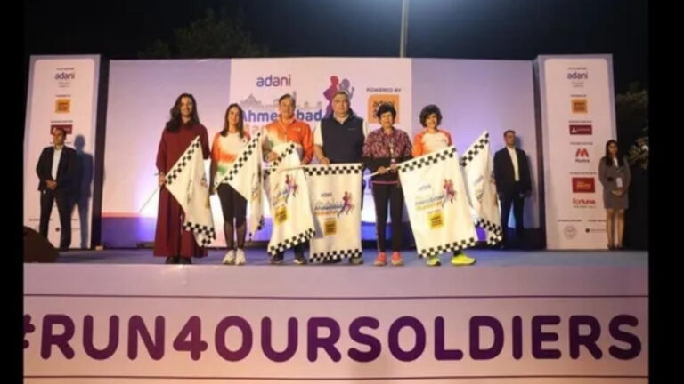 Adani Group के अहमदाबाद मैराथन ने जीता दिल, 24,000 धावकों ने दौड़ लगाकर सशस्त्र बलों को किया दिल से सेल्यूट | Record 24,000+ runners Set the Pace at the 9th Adani Ahmedabad Marathon