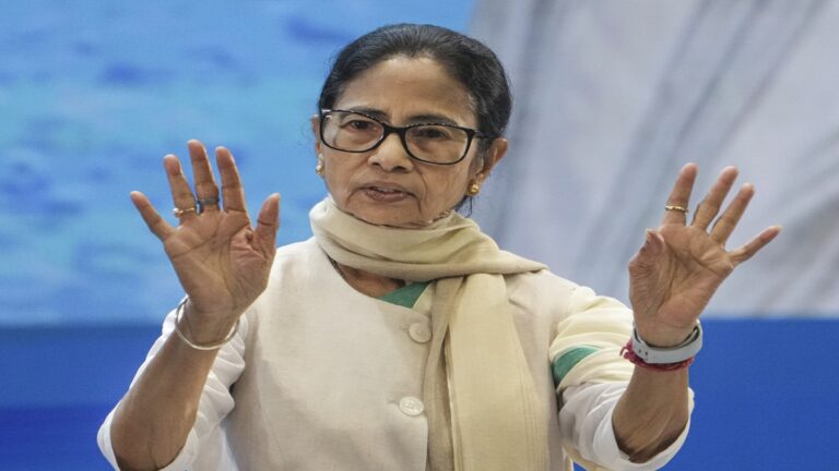 Bengal Chunav 2026: बंगाल चुनाव में अब महाभारत की एंट्री, Mamata Banerjee ने किसे कहा दुर्योधन और दुशासन? | Bengal Chunav 2026 Mamata Banerjee who call Duryodhana Dushasan says they seen during election hindi
