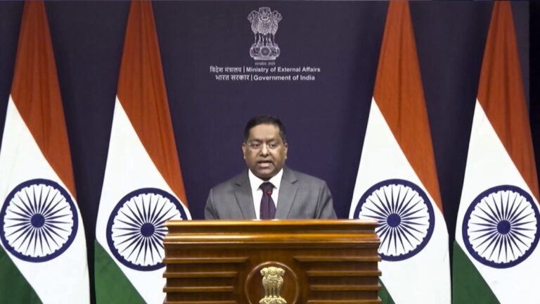 ‘Bangladesh चुनाव को भारत का फुल सपोर्ट’, विदेश मंत्रालय ने अल्पसंख्यकों पर हिंसा को लेकर क्या कहा? | India Affirms Full Support for Free-Fair Inclusive Elections in Bangladesh News Hindi