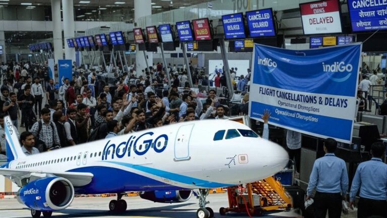 IndiGo Flight Crisis: इंडिगो में हाहाकार! 1,000 से अधिक उड़ानें रद्द, CEO ने बताया-कब पटरी पर लौटेगी सर्विस | IndiGo Flight Crisis Over 1,000 Flights Cancelled CEO Reveals Full Recovery Timeline update