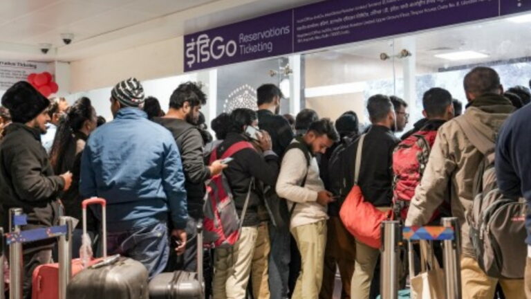 Indigo ने यात्रियों के रिफंड किए 610 करोड़ रुपये, क्या ट्रैक पर वापस लौटी फ्लाइट सर्विस? | Indigo refunded Rs 610 crore to passengers, flight service back on track, operated 1,650 flights