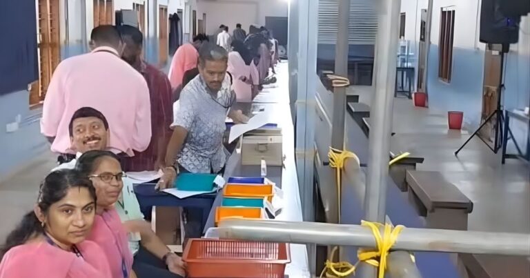 Kerala Local Body Election Results Live Updates | Kerala Election Results Live | Kerala CIVIC Result Live Updates | केरल निकाय चुनाव में कांग्रेस की धमक, लेफ्ट को झटका, बीजेपी भी खुश, सोनिया गांधी की हुई हार