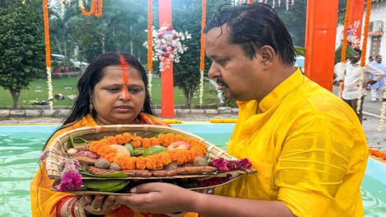 Beauty with Brain कहलाती हैं भाजपा के नए कार्यकारी राष्ट्रीय अध्यक्ष की पत्नी, कहां शुरू हुई थी Love Story? | Bihar Minister Nitin Nabin appointed BJP’s national working president,who is his wife, Know Love Story Hindi