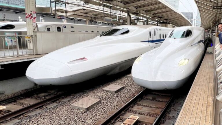 Bullet Train Update: भारत की पहली बुलेट ट्रेन की लॉन्च डेट आई सामने, कितनी होगी स्पीड और कौन-सा होगा रूट? | Bullet Train Launch Date 15 august 2027 routes speed key details