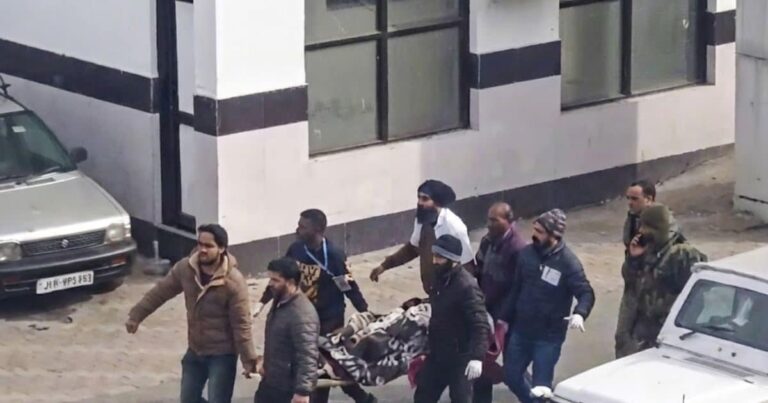 Doda Army Convoy Accident Latest Update: 8 जवानों की हालत गंभीर, मल्टीपल फ्रैक्चर… डोडा हादसे पर सरकार ने दिया लेटेस्ट अपडेट