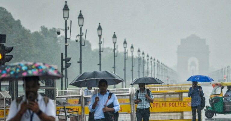 Bay Of Bengal Cyclonic Circulation | Today Weather news Report | बंगाल की खाड़ी में उठा बवंडर, राजस्थान से दिल्ली तक होगी बारिश, IMD की ठंड की चेतावनी