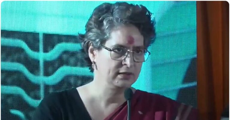 कामाख्या मंदिर में प्रार्थना के बाद चुनावी मिशन पर निकलीं प्रियंका, असम फतह के लिए कांग्रेस ने बनाई रणनीति