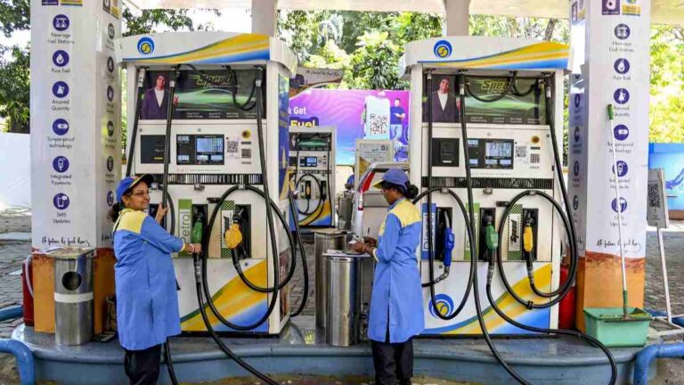 Petrol Diesel Prices: आपके शहर में कितना सस्ता हुआ पेट्रोल-डीजल? ₹10 की कटौती के बाद ये रही नई रेट लिस्ट | fuel-prices-today-india-oil-lpg-stock-petrol-diesel-rate-28-march-update