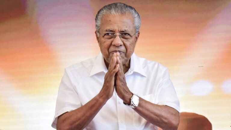 Kerala Matrize Opinion Poll:इस बार टूट जाएगा ‘लेफ्ट’ का किला? सर्वे के आंकड़ों ने बढ़ाई पिनराई विजयन की टेंशन! | Kerala Assembly Election 2026 Matrize Opinion Poll UDF Holds Slight Edge in Tight Race, NDA Emerges as Potential Kingmaker