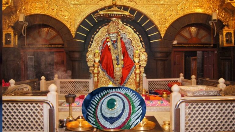 shirdi sai baba diamond gold gift dan| शिरडी में उमड़ा भक्त का प्यार, साईं बाबा को दान की हीरे-सोने से बना लाखों का मोरपंख